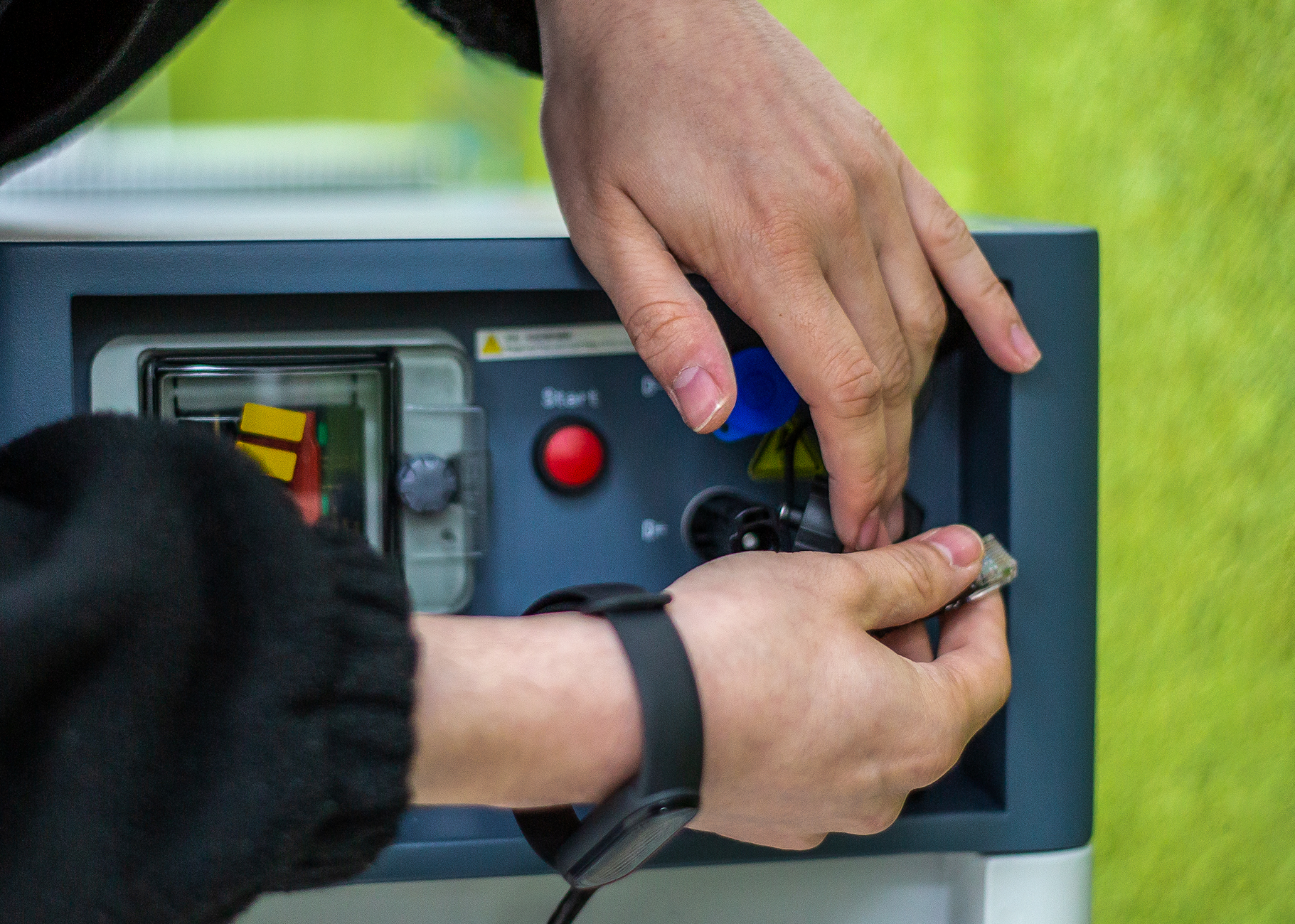 Imagen de un trabajador de Sonne PV